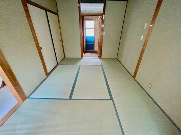 寝屋川市堀溝3丁目貸家の物件内観写真